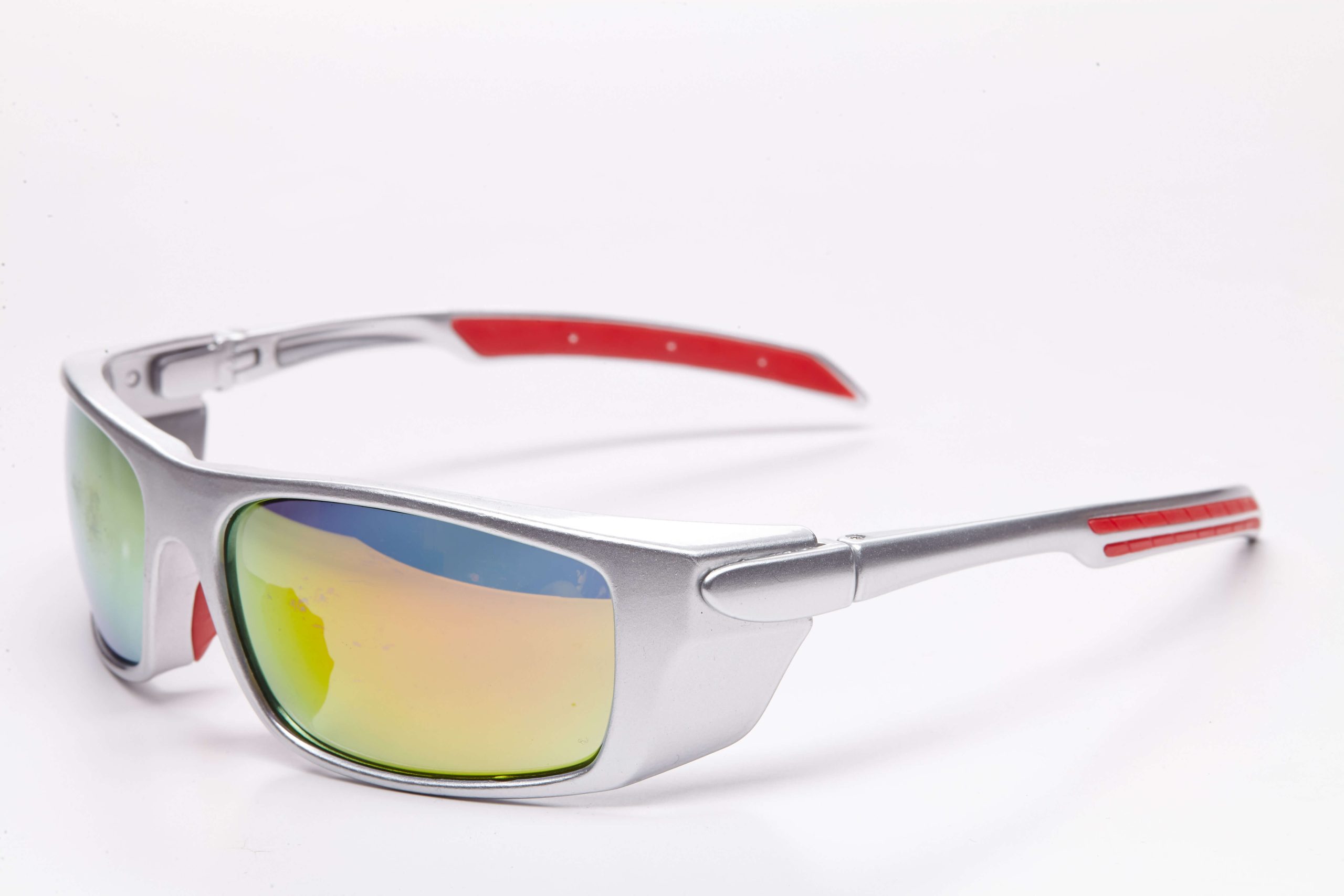 Swift 包覆式太陽眼鏡｜輕量止滑設計｜日常與戶外皆適用